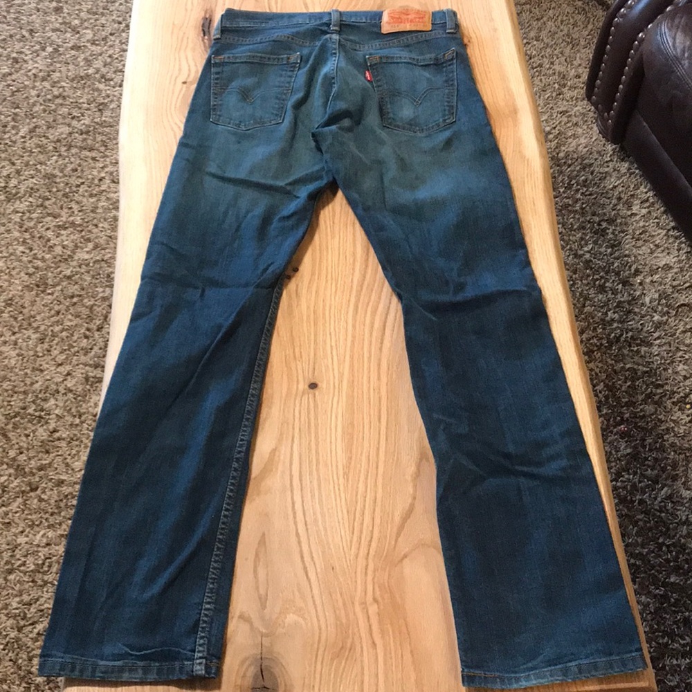 W:30 L:32 levi jeans